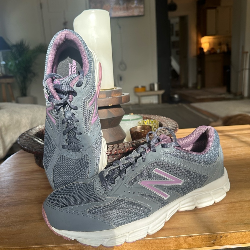New Balance Gray 460 V2 Techride tennis shoes size 10 used, great condition